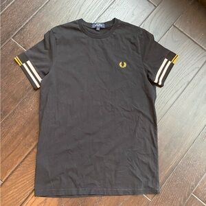 Fred Perry t-shirt